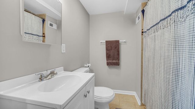 55 Spectacle Drive, Valparaiso, IN 46383