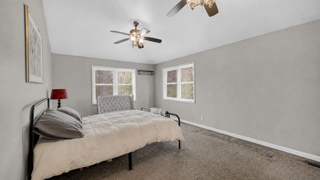 55 Spectacle Drive, Valparaiso, IN 46383