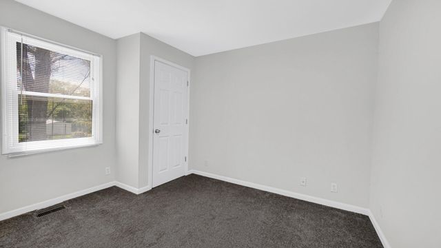 55 Spectacle Drive, Valparaiso, IN 46383
