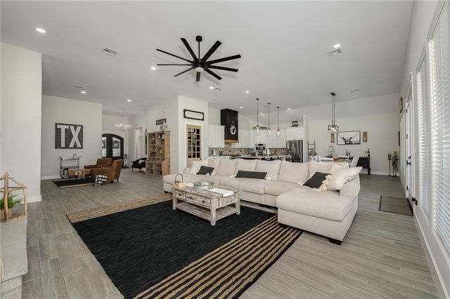 5401 Legend Oaks Court, College Station, TX 77845
