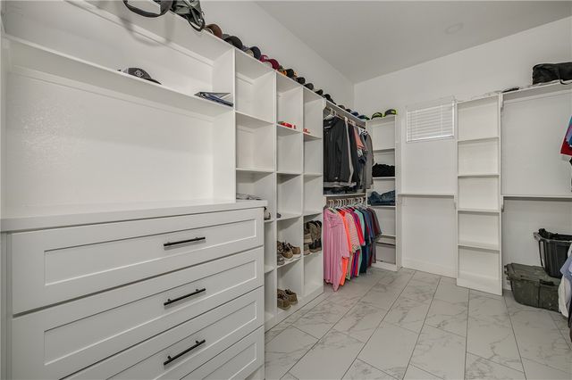 5401 Legend Oaks Court, College Station, TX 77845