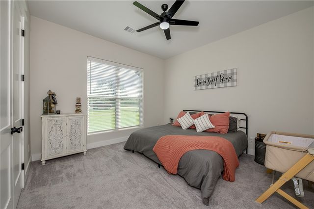 5401 Legend Oaks Court, College Station, TX 77845