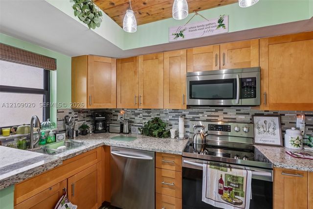 701 NW 19th St 300, Fort Lauderdale, FL 33311
