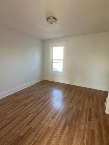 11 Alpine St 3, Worcester, MA 01610