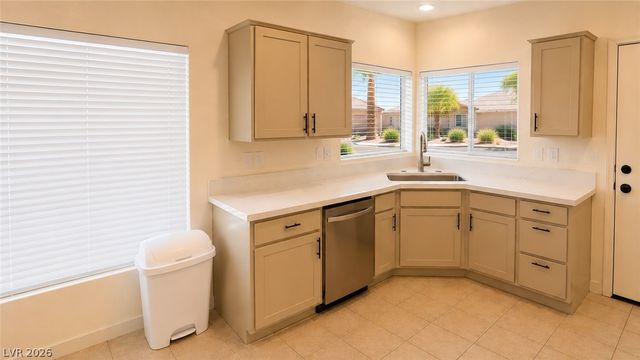 1832 Mountain Ranch Avenue, Henderson, NV 89012
