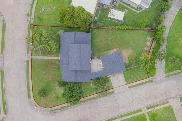 11622 Chetman Drive, Houston, TX 77065