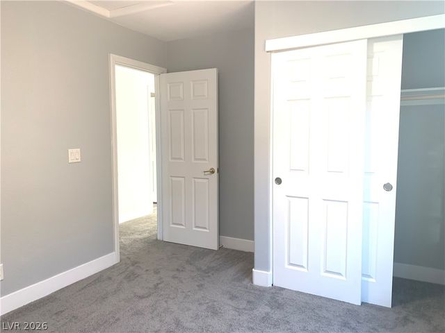 8010 Retriever Avenue, Las Vegas, NV 89147
