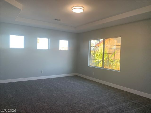 8010 Retriever Avenue, Las Vegas, NV 89147