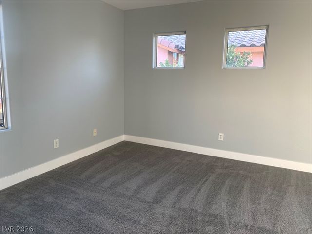 8010 Retriever Avenue, Las Vegas, NV 89147