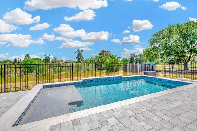 721 EAGLE LANE, Apollo Beach, FL 33572