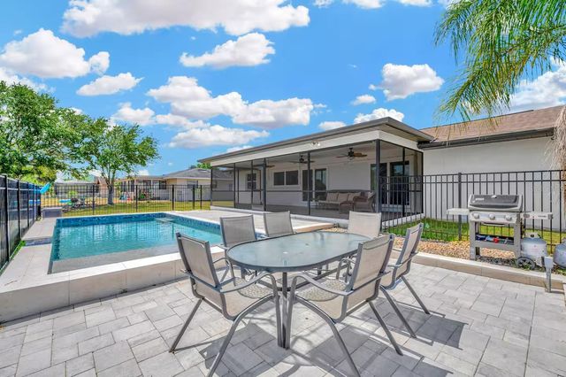 721 EAGLE LANE, Apollo Beach, FL 33572