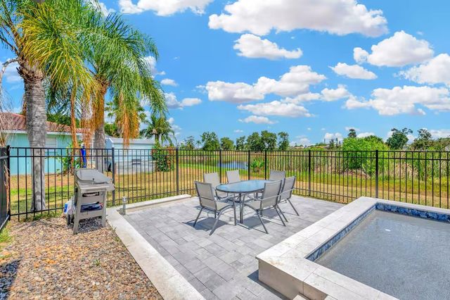 721 EAGLE LANE, Apollo Beach, FL 33572