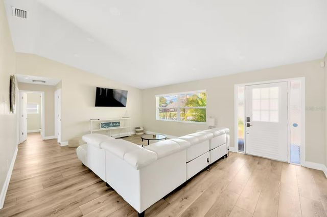 721 EAGLE LANE, Apollo Beach, FL 33572