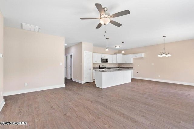 308 E Theriault Court, Jacksonville, NC 28540