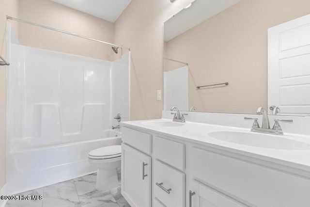 308 E Theriault Court, Jacksonville, NC 28540