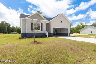308 E Theriault Court, Jacksonville, NC 28540