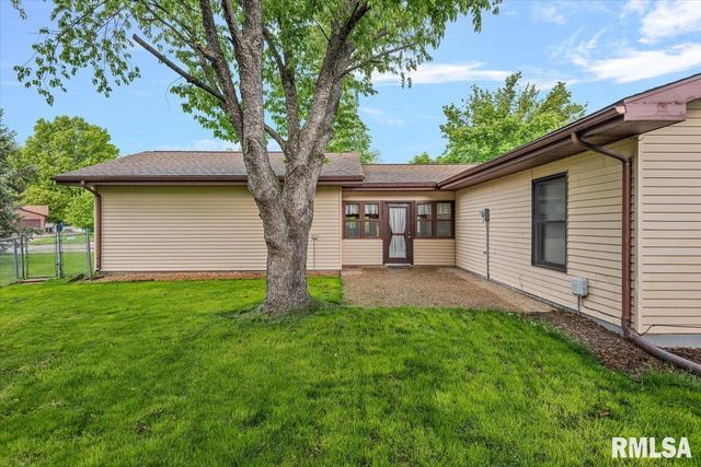 2000 Stockton Drive, Springfield, IL 62703