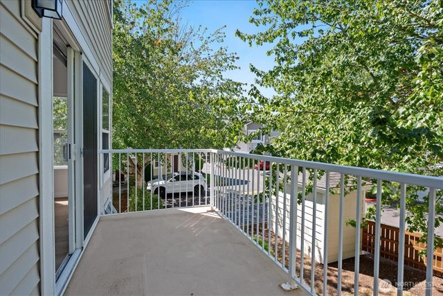 16347 119th Lane NE, Bothell, WA 98011