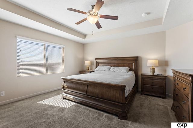 8501 King Street, Omaha, NE 68122