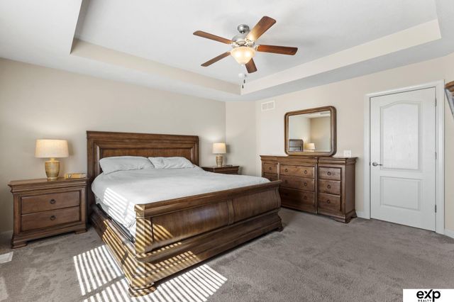 8501 King Street, Omaha, NE 68122