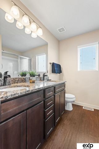 8501 King Street, Omaha, NE 68122