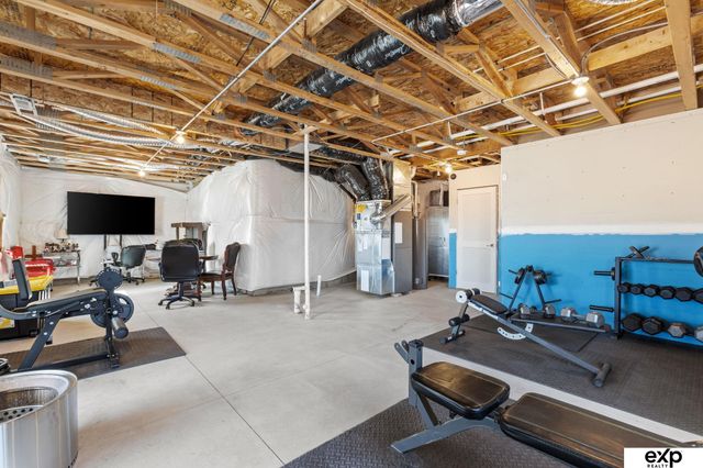 8501 King Street, Omaha, NE 68122