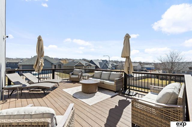 8501 King Street, Omaha, NE 68122