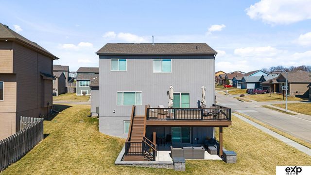 8501 King Street, Omaha, NE 68122