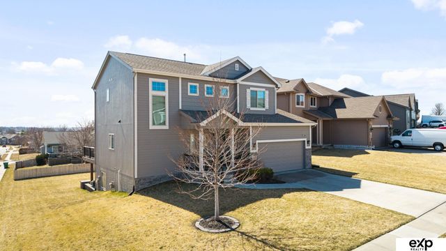 8501 King Street, Omaha, NE 68122