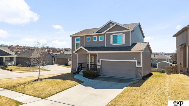 8501 King Street, Omaha, NE 68122
