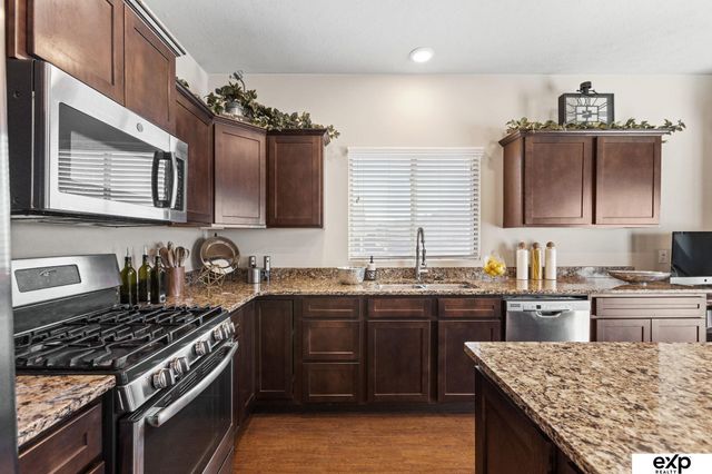 8501 King Street, Omaha, NE 68122