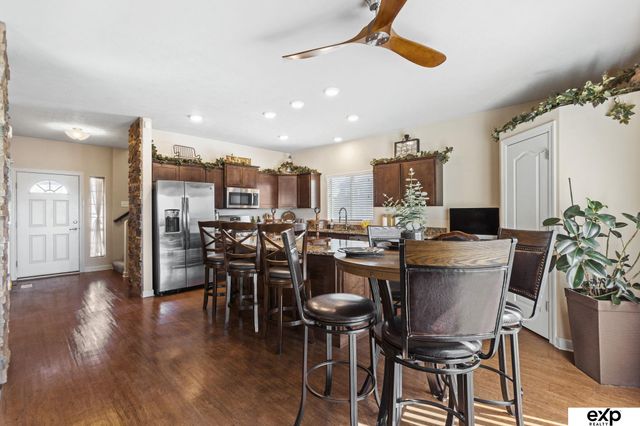 8501 King Street, Omaha, NE 68122