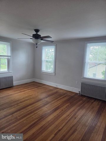 23630 WOODFIELD RD, Gaithersburg, MD 20882