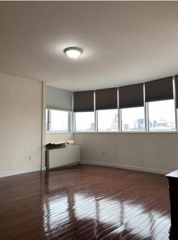 133-38 Sanford Avenue 9A, Flushing, NY 11355