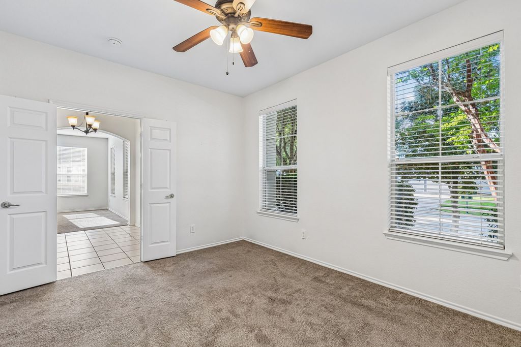 9113 Nathaniel Drive, Providence Village, TX 76227 — photo 4