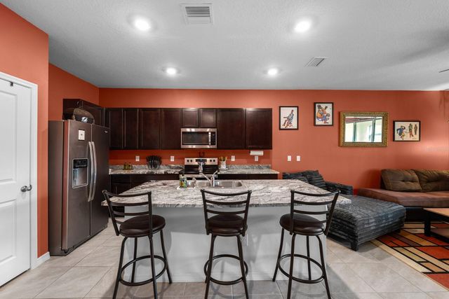 9248 ROCK HARBOUR WAY, Tampa, FL 33637