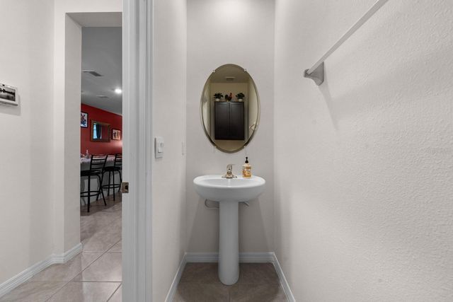 9248 ROCK HARBOUR WAY, Tampa, FL 33637
