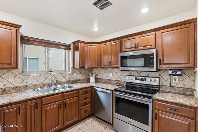 9887 E DEL MONTE Avenue, Gold Canyon, AZ 85118