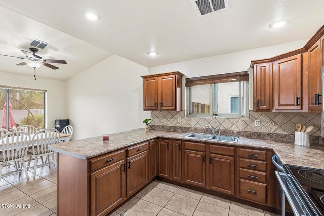 9887 E DEL MONTE Avenue, Gold Canyon, AZ 85118