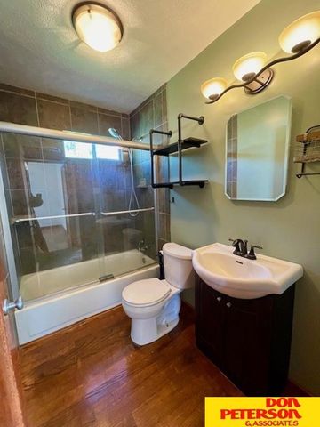 920 E 2nd Street, Fremont, NE 68025