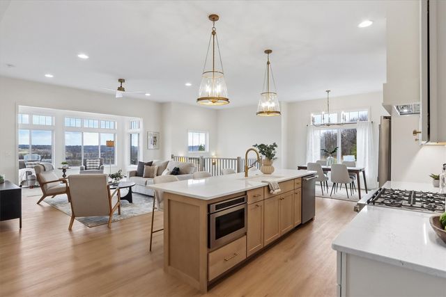 1909 Country Club Drive, Coralville, IA 52241