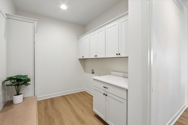 1909 Country Club Drive, Coralville, IA 52241
