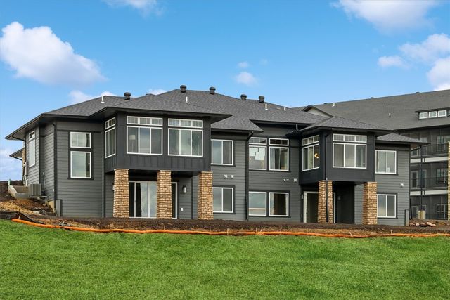 1909 Country Club Drive, Coralville, IA 52241