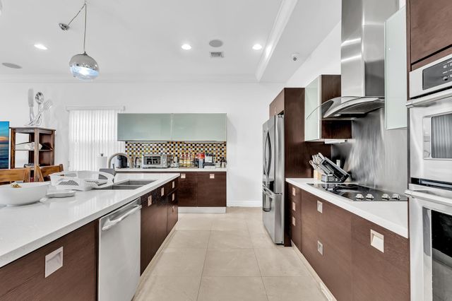 3521 FOREST VIEW Circle, Dania Beach, FL 33312