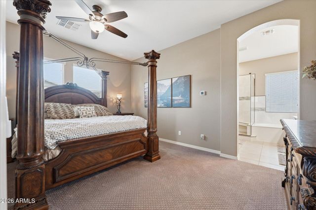 129 W WHITE OAK Avenue, Queen Creek, AZ 85140