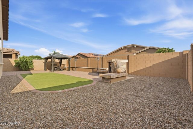 129 W WHITE OAK Avenue, Queen Creek, AZ 85140