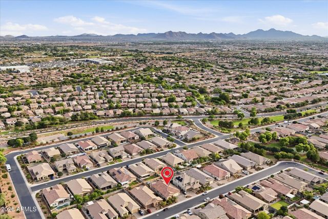 129 W WHITE OAK Avenue, Queen Creek, AZ 85140
