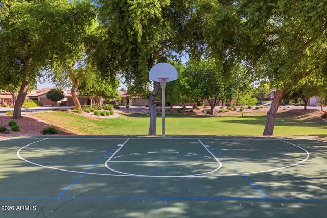 129 W WHITE OAK Avenue, Queen Creek, AZ 85140