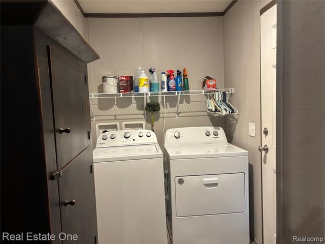 102 Sycamore, Highland, MI 48357