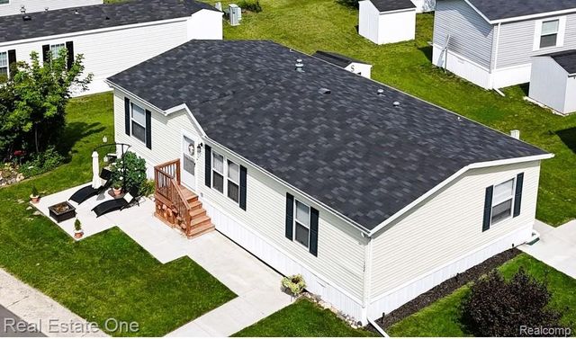 102 Sycamore, Highland, MI 48357